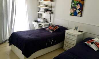 Imagem 6: Casa de condomínio para venda tem 300 metros quadrados com 4 quartos