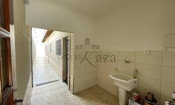 Imagem 3: Casa - Parque dos Sinos - Jacareí - 3 Dormitórios - 108m²