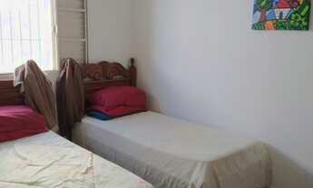 Imagem 6: Centro- Casa 153m2: 2D, 2 Banheiro; Armários na Cozinha; 3 Vagas; Quintal