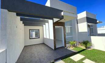 Imagem 2: Casa geminado de Alto Padrão construtivo com pé direito alto. Centro - RS