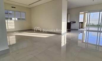 Imagem 5: Casa de condomínio sobrado para venda possui 303 metros quadrados com 4 quartos