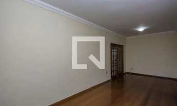 Imagem 2: Casa para Aluguel - João Pinheiro, 5 Quartos, 202 m2