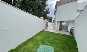 Imagem 3: CASA GEMINADA DE ESQUINA, DUPLEX COM ENTRADA PELAS DUAS LATERAIS, LOCALIZADA NO BAIRRO SAN