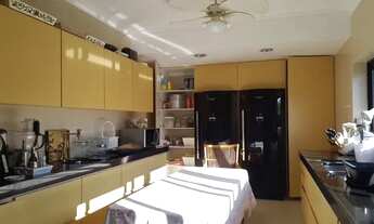 Imagem 2: Mansão para venda tem 935 metros quadrados com 7 suítes em Jardim Acapulco - Guarujá - SP