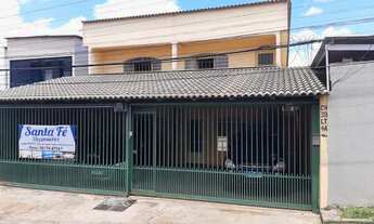 Imagem 4: Sobrado no Vicente Pires trecho 3 com 4 Aptos de 2 qtos com garagens cobertas