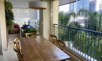 Imagem 3: Apartamento para aluguel possui 170 metros quadrados com 3 suites e varanda com churrasque