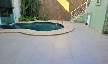 Imagem 2: Casa TRIPLEX com piscina para aluguel com 3 quartos, sendo 2 suítes, no Jardim Santo Anton