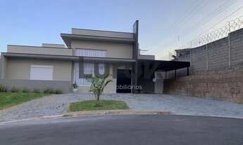 Imagem: Casa Térrea 3 suites à Venda - Condomínio