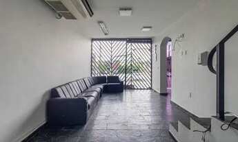 Imagem 7: Casa para aluguel possui 350 metros quadrados com 4 quartos em Alto da Lapa - São Paulo