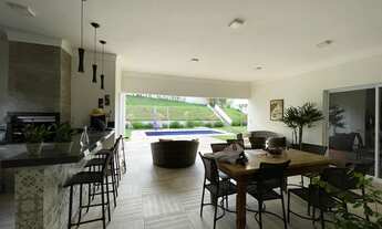 Imagem 7: Casa com muito verde no Residencial Villa Lombarda, em Valinhos - SP