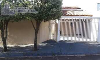 Imagem: Casa Térrea em Parque das Aroeiras - São