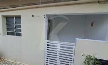 Imagem 2: Casa com quarto, cozinha e banheiro