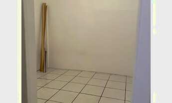 Imagem 4: Casa no Cajuru Casa com 1 dormitório