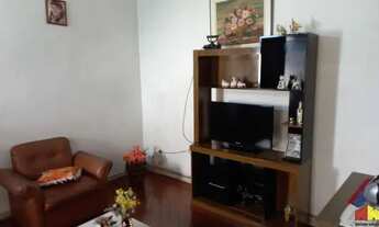 Imagem: Sobrado antigo no Tatuapé à venda ao lado