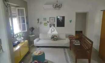 Imagem 7: Humaitá! Apartamento reformado, 3 quartos, dependências completas, garagem privativa, 110m