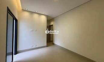 Imagem 6: Casa residencial com 3 suítes disponível para venda no bairro Novo Mundo em Uberlândia - M