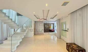 Imagem: Casa com piscina, espaço gourmet com churrasqueira