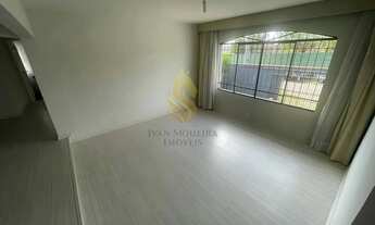 Imagem 3: Casa para Venda em Curitiba, São Braz, 4 dormitórios, 2 suítes, 4 banheiros, 4 vagas