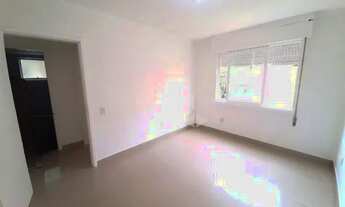 Imagem 2: Apartamento 02 dormitórios modernizado desocupado