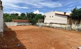 Imagem 2: Lote de 479 m² no Setor Pedro Ludovico, ao lado do Jardim Botânico