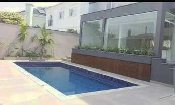 Imagem 3: Sobrado para aluguel possui 460 metros quadrados com 4 quartos