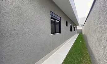 Imagem 12: Casa de condomínio térrea para venda possui 253 metros quadrados com 4 quartos