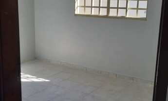 Imagem 4: Casa 2/4 Jardim América Goiânia Goiás