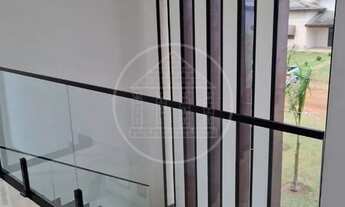 Imagem 4: Vendo Exuberante Sobrado com 3 dormitórios sendo1 suíte, com espaço para closet em todos o