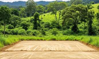 Imagem: Terreno barato em Ibiúna perto do asfalto