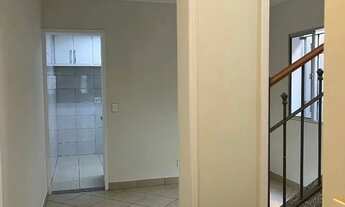 Imagem 2: Sobrado com 3 dormitórios, 200 m² - venda por R$ 1.749.996,00 ou aluguel por R$ 7.550,00/m