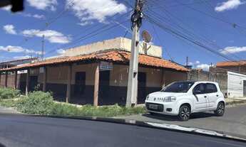 Imagem: Vendo ! Casa com ponto comercial no bairro