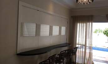 Imagem 3: Casa de condomínio para venda tem 300 metros quadrados com 4 quartos