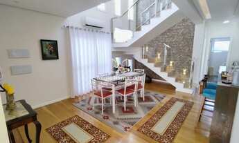 Imagem: Casa Moderníssima de Fino Acabamento Imediações