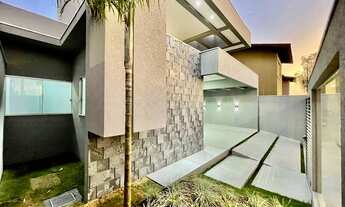 Imagem 4: Belíssima casa nova com fachada imponente no Praia da Urca/ Monte Castelo