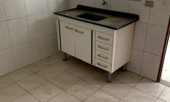 Imagem 2: Casa de 02 cômodos com área de serviço individual em excelente localização