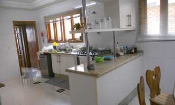 Imagem 7: Casa para venda tem 578 metros quadrados com 3 quartos em Centro Alto - Ribeirão Pires - S