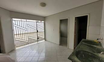 Imagem 2: Sobrado a venda no Loteamento Eduardo _5 dormitórios, sendo 3 suítes