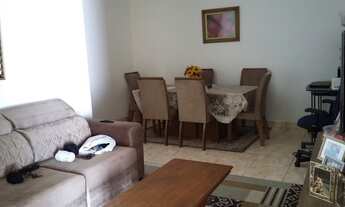 Imagem 3: Centro- Casa 153m2: 2D, 2 Banheiro; Armários na Cozinha; 3 Vagas; Quintal