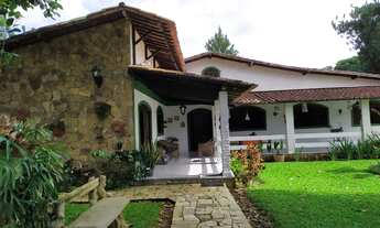 Imagem: Aldeia rústica e financia