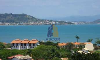 Imagem: CASA COM VISTA em Ponta das Canas - CA0224