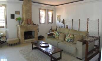 Imagem 2: Sobrado para venda tem 310 metros quadrados com 4 quartos