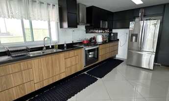 Imagem 4: Casa para aluguel com 350 m2 com 4 quartos