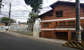 Imagem 3: Sobrado para aluguel possui 430 metros quadrados com 2 quartos em São João - Porto Alegre