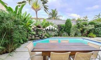 Imagem 6: Maravilhosa Casa à venda em Camboinhas, 4 quartos, sendo 1 suíte Master e 2 estilo Canaden