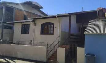 Imagem: Vendo Sobrado contendo 3 aptos de 2 Q e