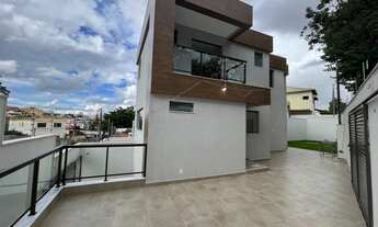 Imagem 2: CASA GEMINADA DE ESQUINA, DUPLEX COM ENTRADA PELAS DUAS LATERAIS, LOCALIZADA NO BAIRRO SAN