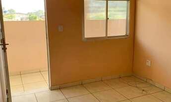 Imagem 6: Casa para aluguel no térreo em pequena vila com 4 casas iguais com cômodos grandes e varan