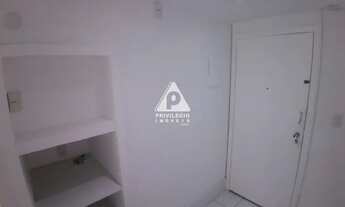 Imagem 6: Excelente sala comercial colada na Praça Nossa Senhora da Paz!