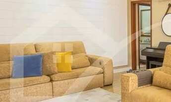 Imagem 6: Casa para venda com 250 m², com 3 quartos, 1 suíte, 3 banheiros, 4 vagas