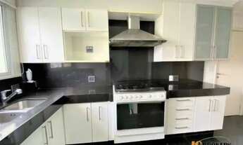 Imagem 2: Apartamento com 135m² de área útil, sala, varanda, 3 dormitórios sendo 1 suíte, 1 Vaga